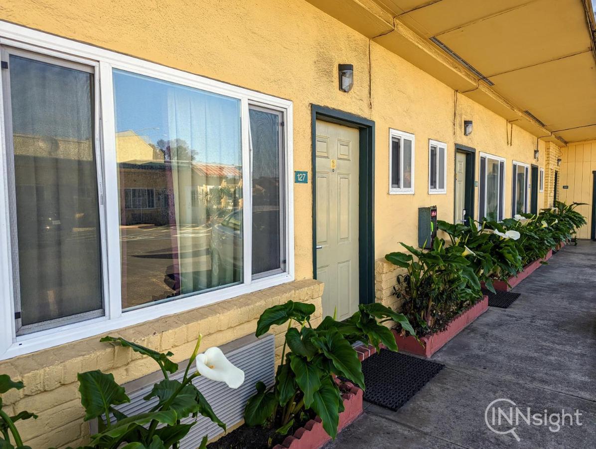 Deluxe Inn South San Francisco Bagian luar foto