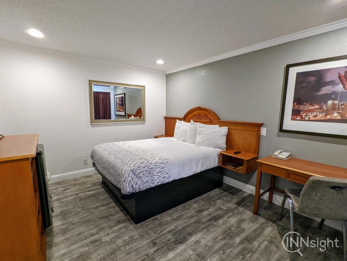 Deluxe Inn South San Francisco Bagian luar foto